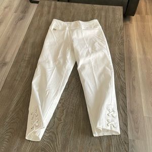 Joseph Ripkoff White Capris